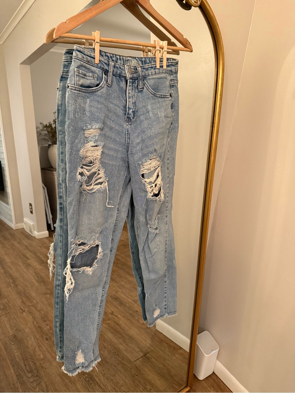 Wild Fable Casual Distressed Style Jeans size 2